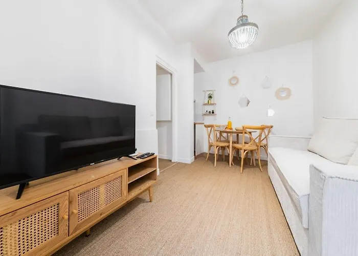 Jolie 2 Pieces 35M2 Bien Equipee 4P - Paris 20 - Flat-Guest
